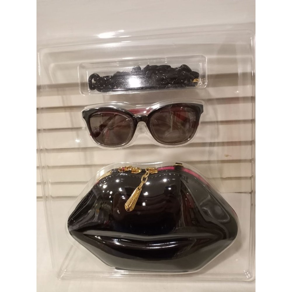 New! Betsey Johnson polarized sunglasses set black - Picture 2 of 7